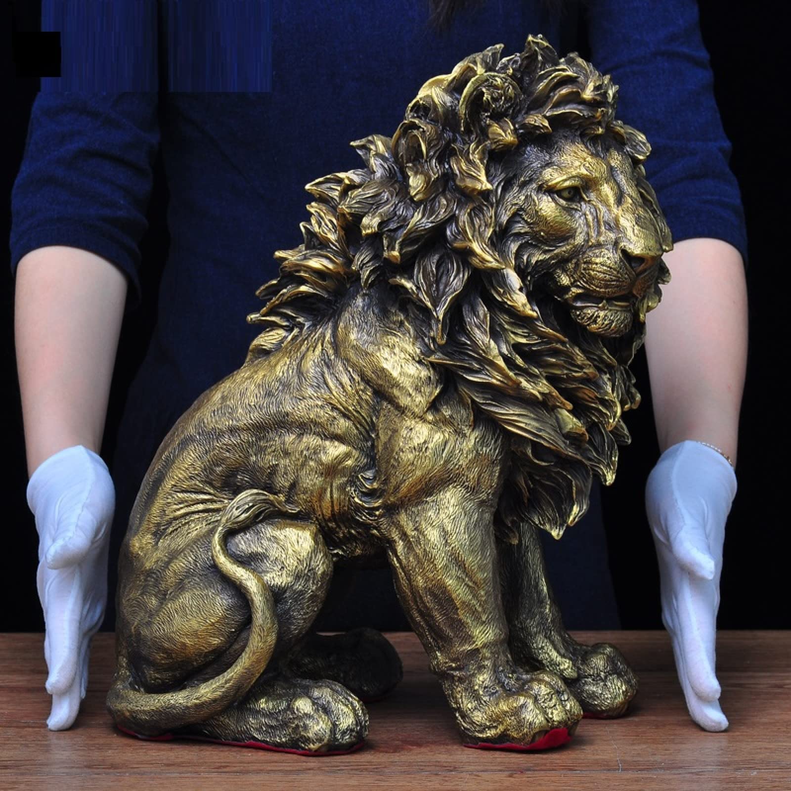 銅製品ライオンの置物